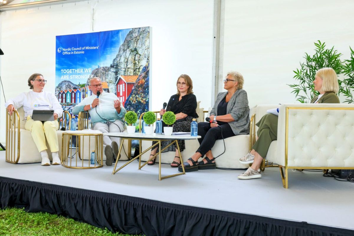 Paneldebatt på estniska opinionsfestivalen Arvamus i augusti 2025.